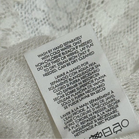 Cabi White Lace sleeveless sheer Prudence Blouse Top #5201 size small - Picture 13 of 14